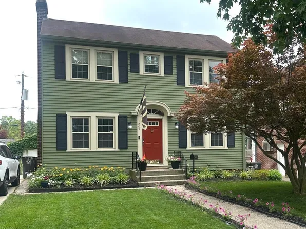 1205 Sheridan Ct, Fort Wayne, IN 46807