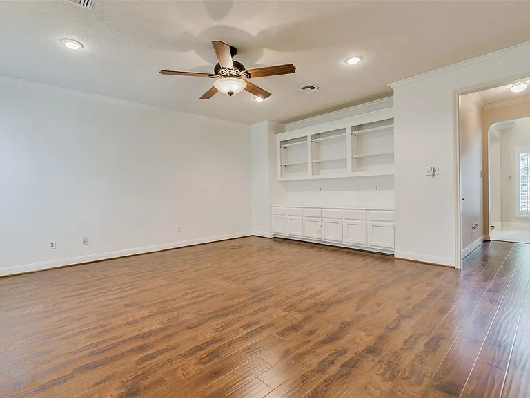 1703 Stemply Ct — Photo 7