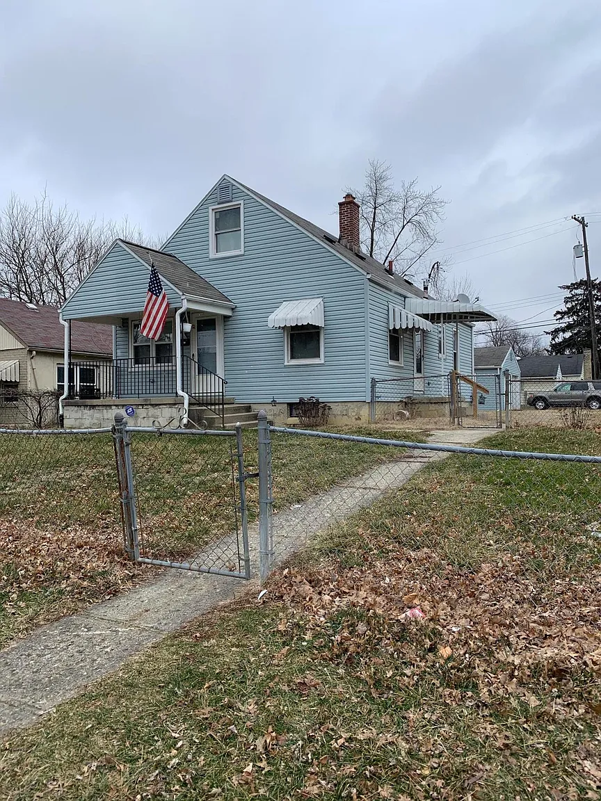 2250 Homestead Dr photo 1