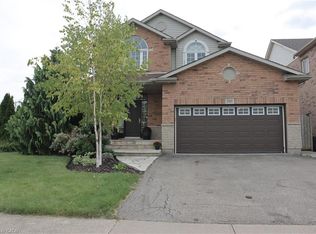 349 Winterberry Blvd, Thorold, ON L2V5E6