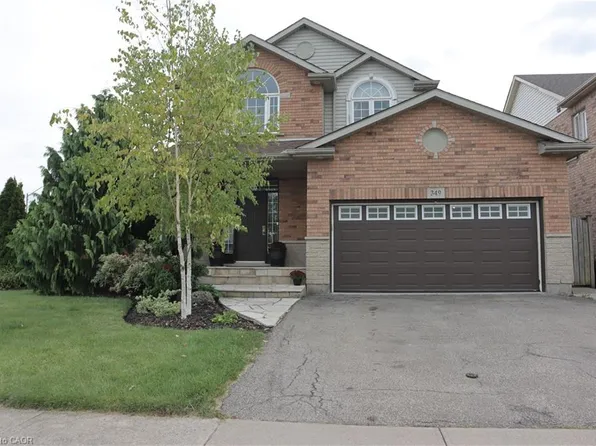 349 Winterberry Blvd, Thorold, ON L2V 5E6