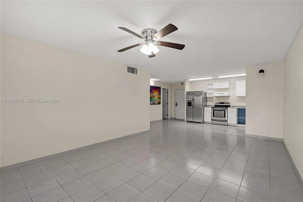 Building Photo - 14820 Naranja Lakes Blvd #D3B