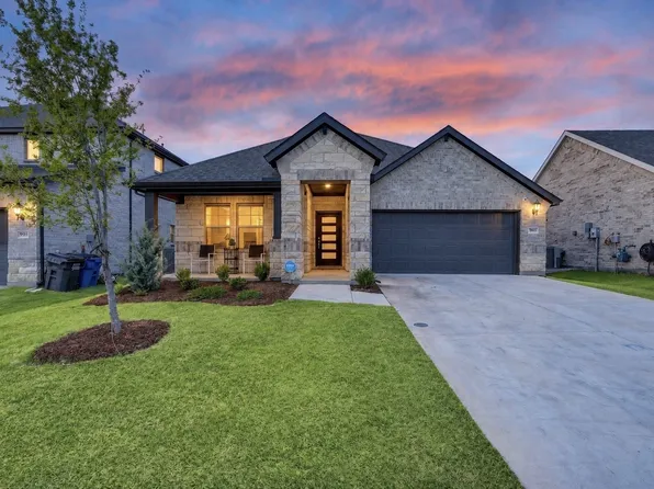 903 Edgehurst Dr, McKinney, TX 75071