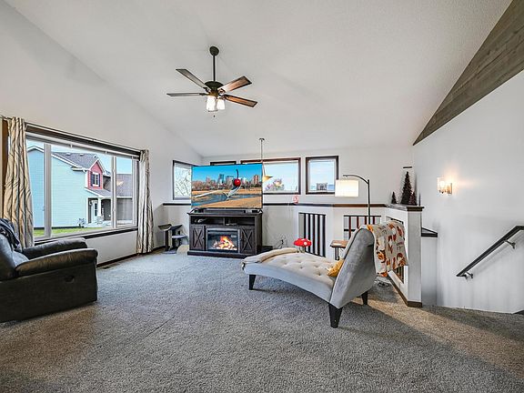 5th image of 22444 Canova Ct