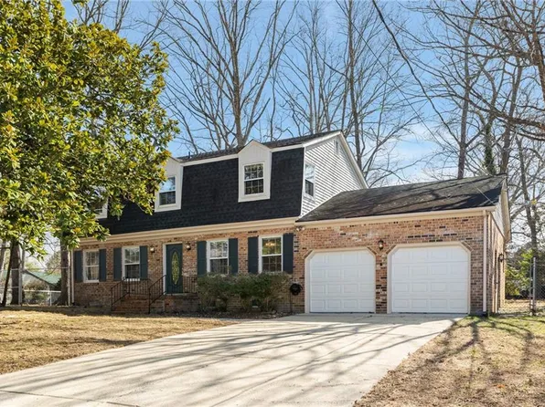 1 Iris Ln, Newport News, VA 23608