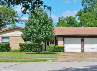 2833 Fairbrook St, Irving, TX 75062