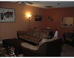 3rd image of 4553 Barclay Cres