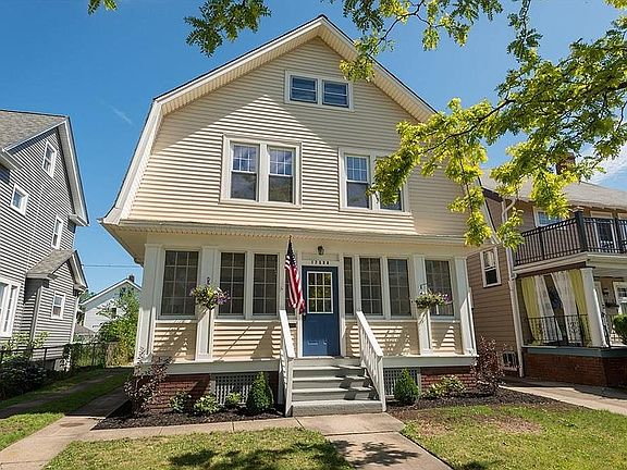 3rd image of 17508 Fries Ave