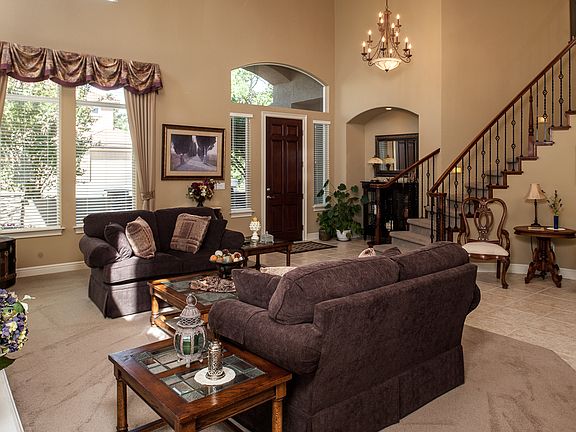4th image of 1541 Woodgrove Way
