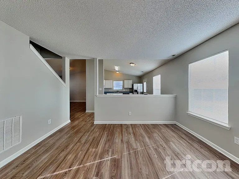 4932 Aldersbrook Dr — Photo 4
