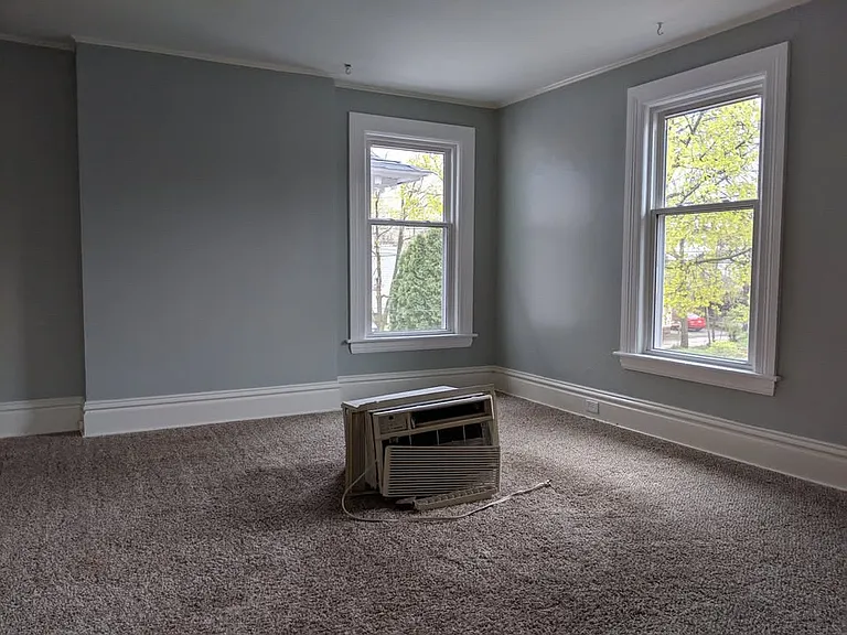 706 Hawthorne St NE #2 — Photo 8