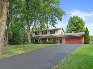 W227S4508 Patricia LANE, Waukesha, WI 53189