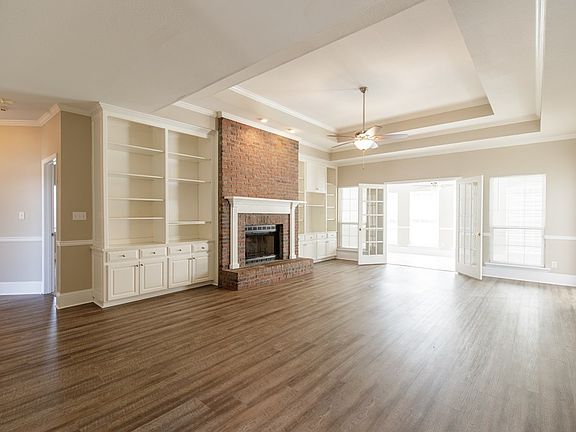 3rd image of 3414 Burkardt Dr