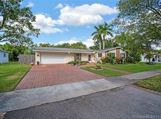 10355 SW 92nd St, Miami, FL 33176