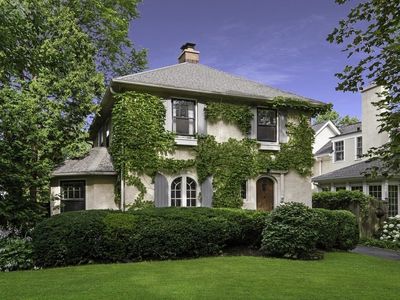 26 S June Ter, Lake Forest, IL, 60045