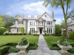 315 Essex Rd, Kenilworth, IL 60043