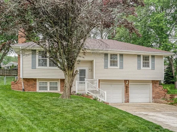 5912 NW Klamm Dr, Kansas City, MO 64151