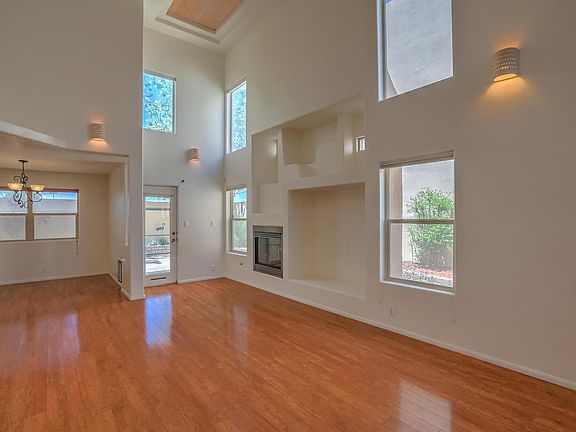 5th image of 3612 Calle Oveja Ct NW