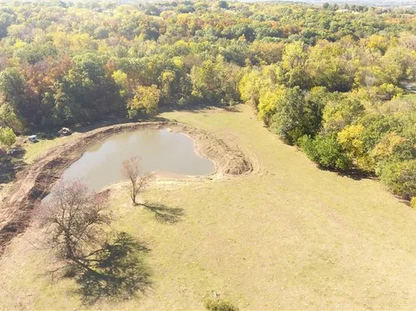 E Hillside School Rd, Oak Grove, MO 64075