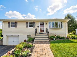 32 Highland Avenue, Warwick, NY 10990