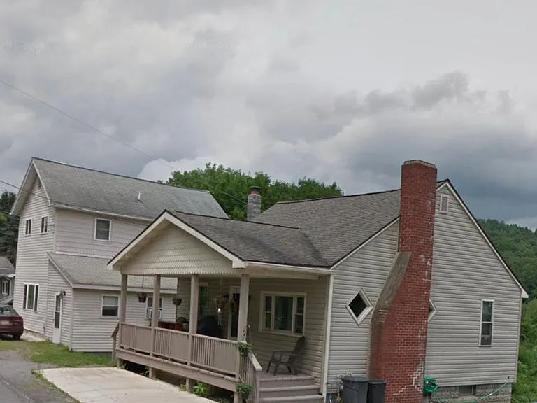 1341 Turnpike Ave #1 — Photo 1