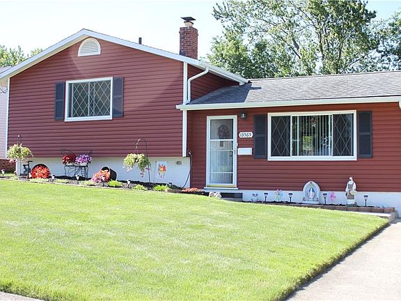 2nd image of 13565 Heatherwood Dr