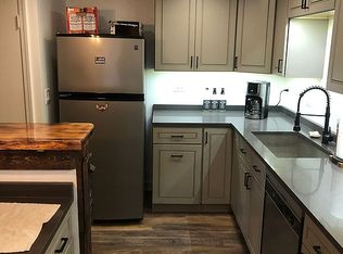 153 Forest Ave APT A, Fox Lake, IL 60020