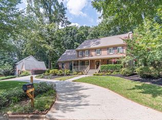 316 Coopers Pond Dr, Lawrenceville, GA 30044