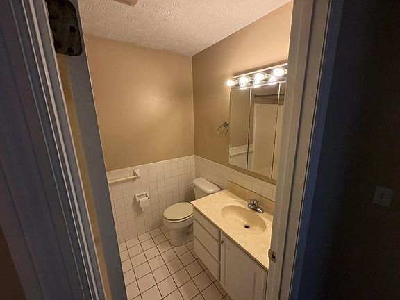 4th image of 1515 Walnut St APT 5