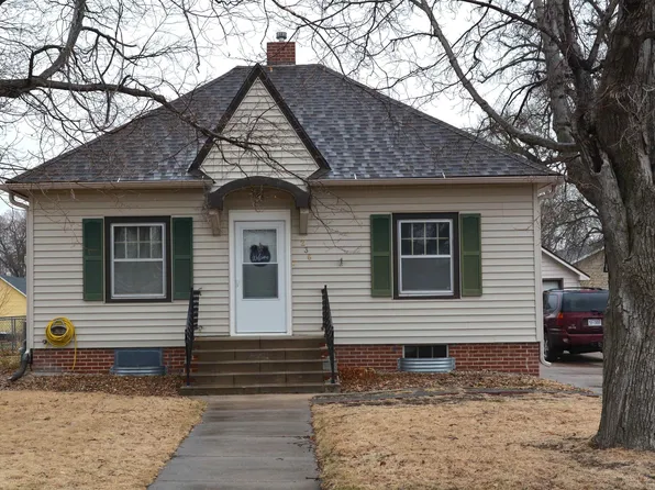 236 N Park Ave, Minden, NE 68959