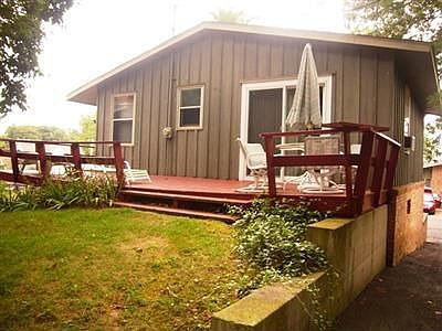 3rd image of 50185 W Lakeshore Dr