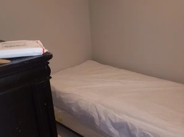 (undisclosed Address), Bronx, NY 10463