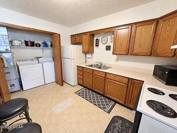 2nd image of 519 Central Ave