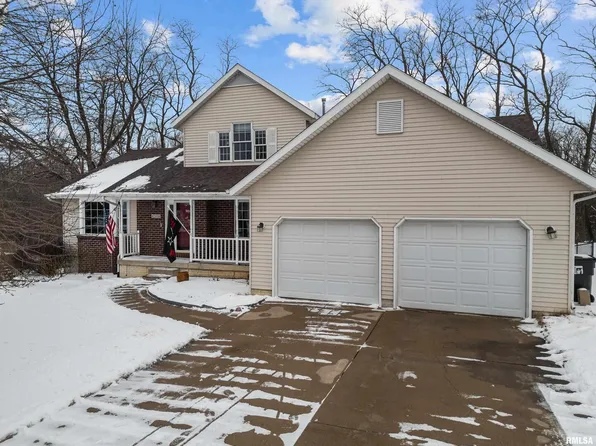 4506 Ridge Dr, Davenport, IA 52806
