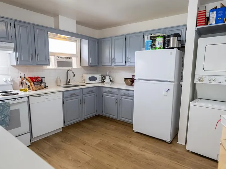 46 Robinson Ave #2 — Photo 7