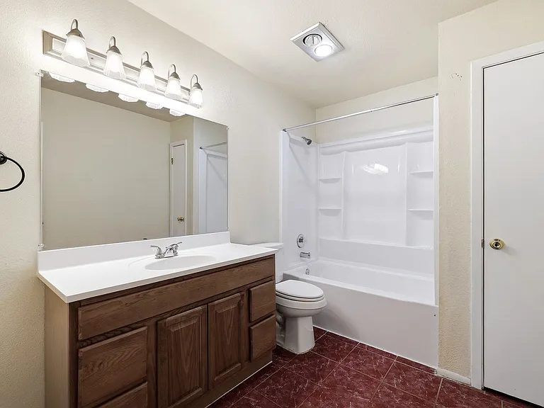9707 Valley Crst — Photo 13