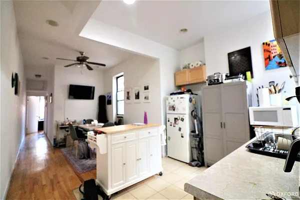 Rented by Oxford Property Group | media 7