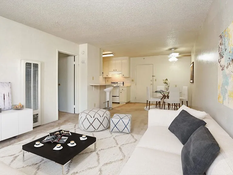 Coronado — Photo 34