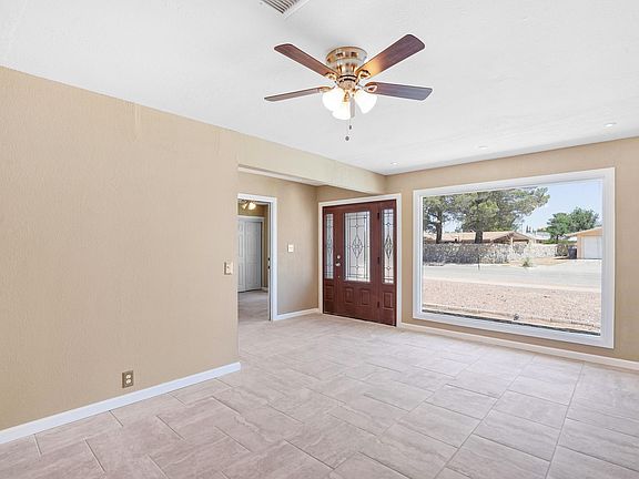 5th image of 10808 Gloster Ct