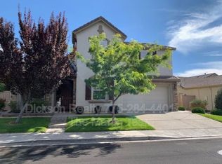 10691 Fire Poppy Cir, Reno, NV 89521