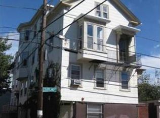24 Courtland St, Providence, RI 02909