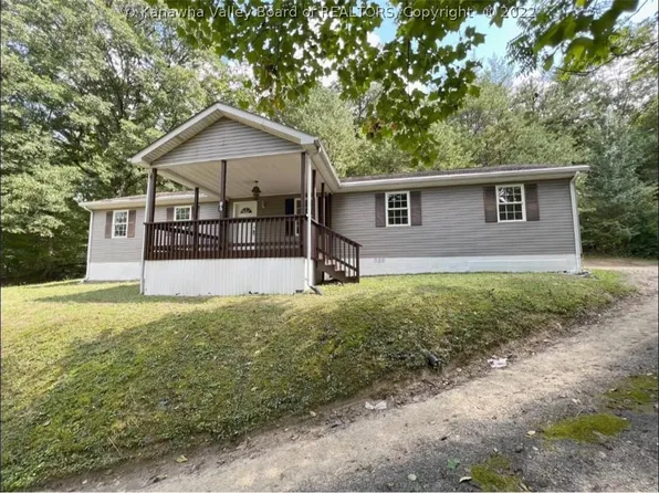 85 Steep Hill Dr, Chapmanville, WV 25508