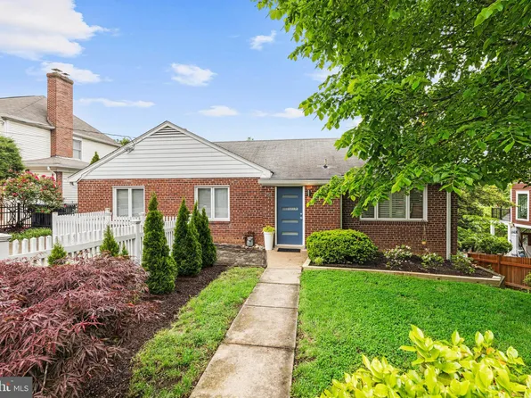 2511 King St, Alexandria, VA 22301