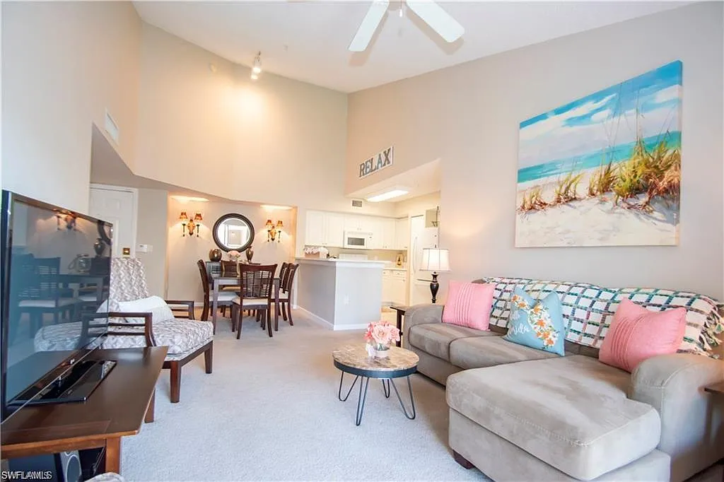 3 bed, 2.0 bath, 1219 sqft, $1,875 — Photo 3
