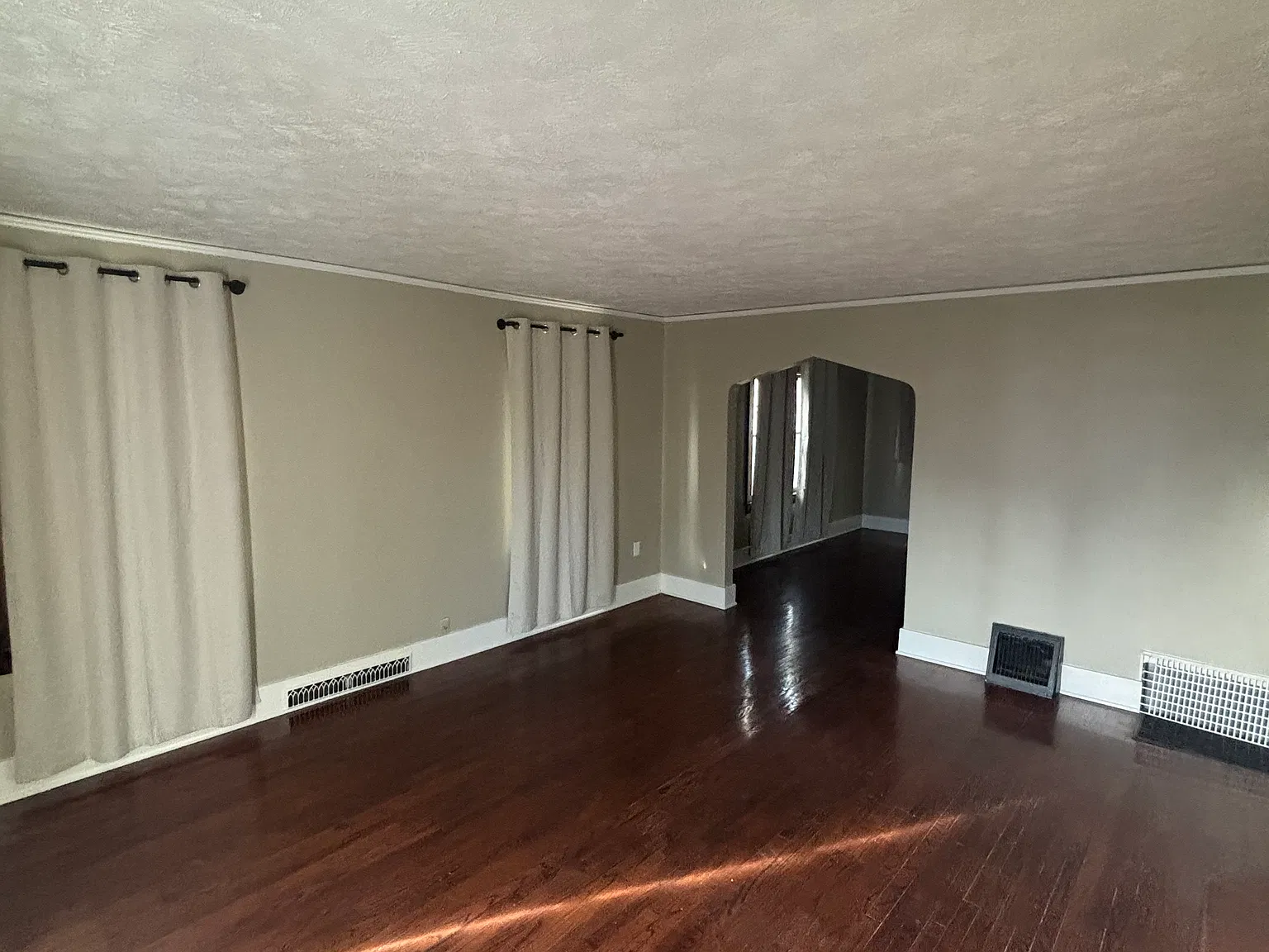 3 bed, 1367 sqft, $1,775 — Photo 4
