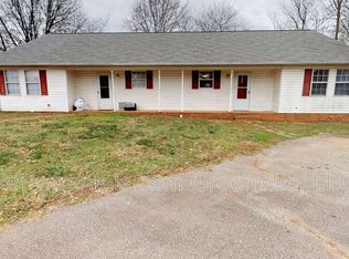 1548 Shoally Creek Rd, Boiling Springs, SC 29316