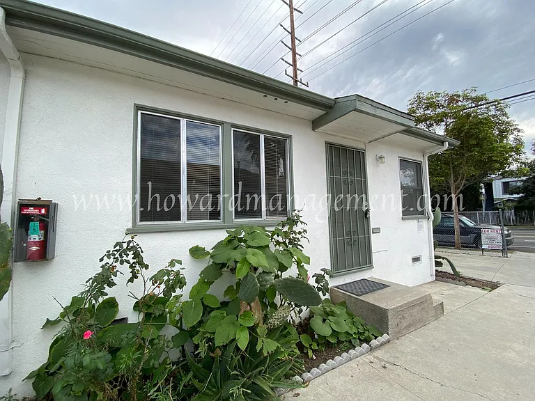 04440CE — Photo 22