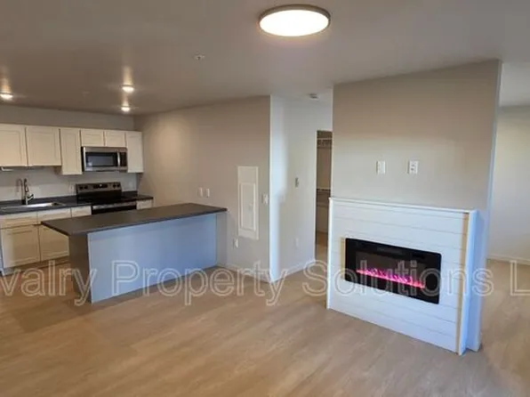 1221 Commonwealth Ave, Duluth, MN