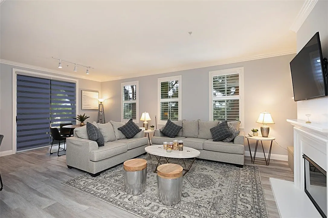 2 bed, 2.5 bath, 1531 sqft, $4,500 — Photo 4