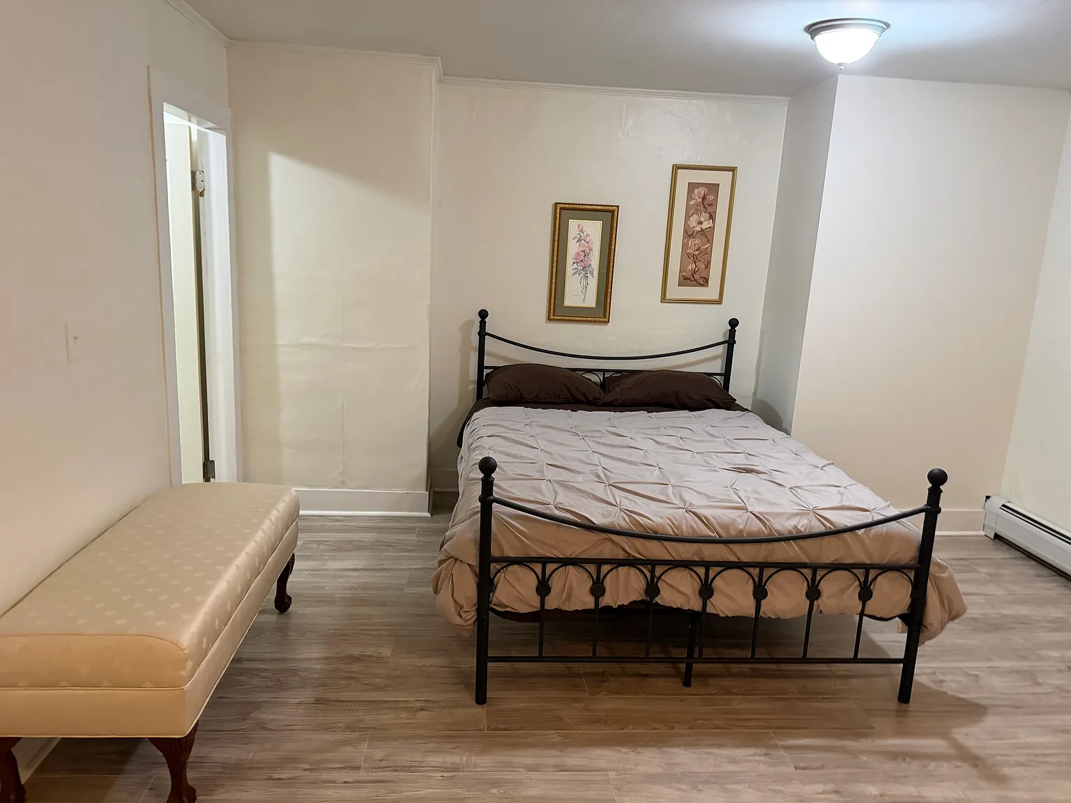 3 bed, $1,100 — Photo 3